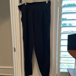 Vuori pant size medium women’s black